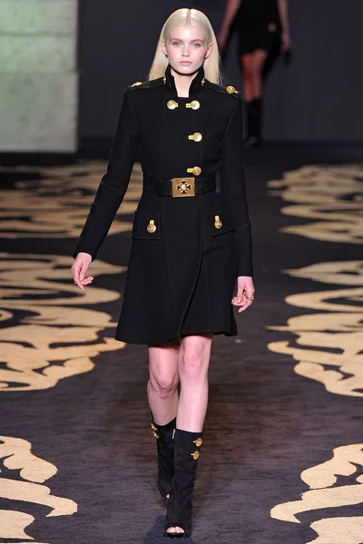 Look 1